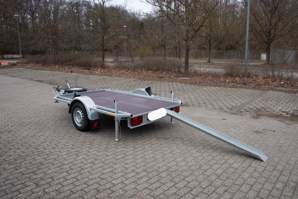 Einachs-Anhänger Berlin Ansicht ohne Motorrad