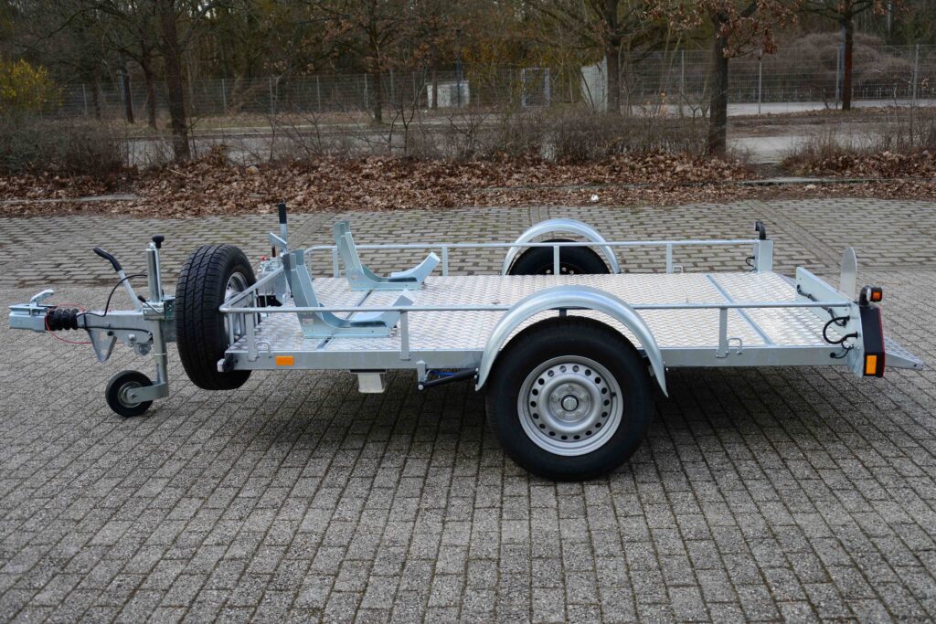 Absenkbarer Motorradanhänger Grande unbeladen